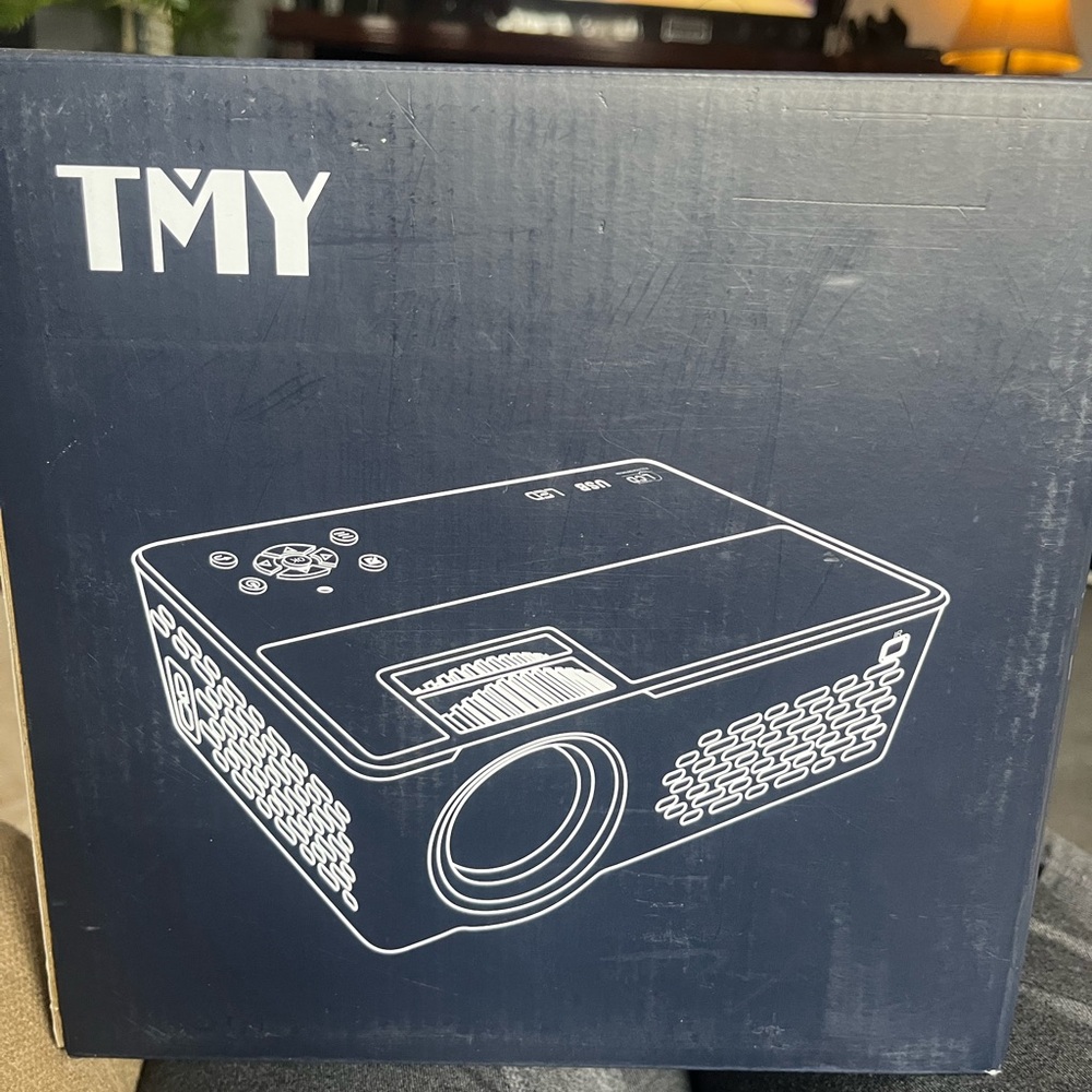 Brand new TMY projector with screen